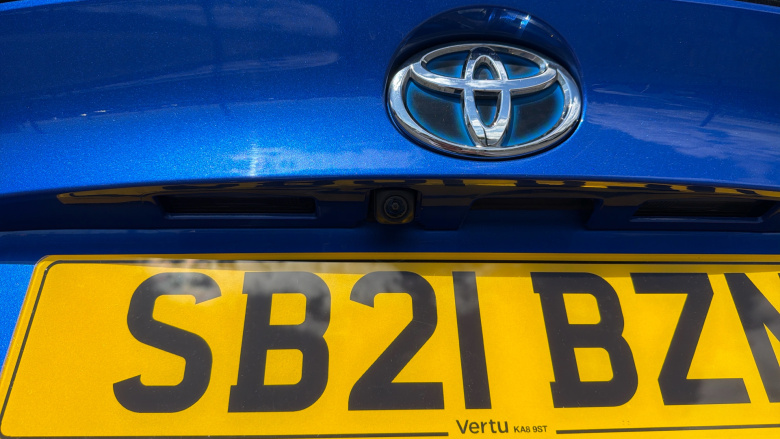 Toyota C-HR 1.8 Hybrid Design 5dr CVT Hybrid Hatchback